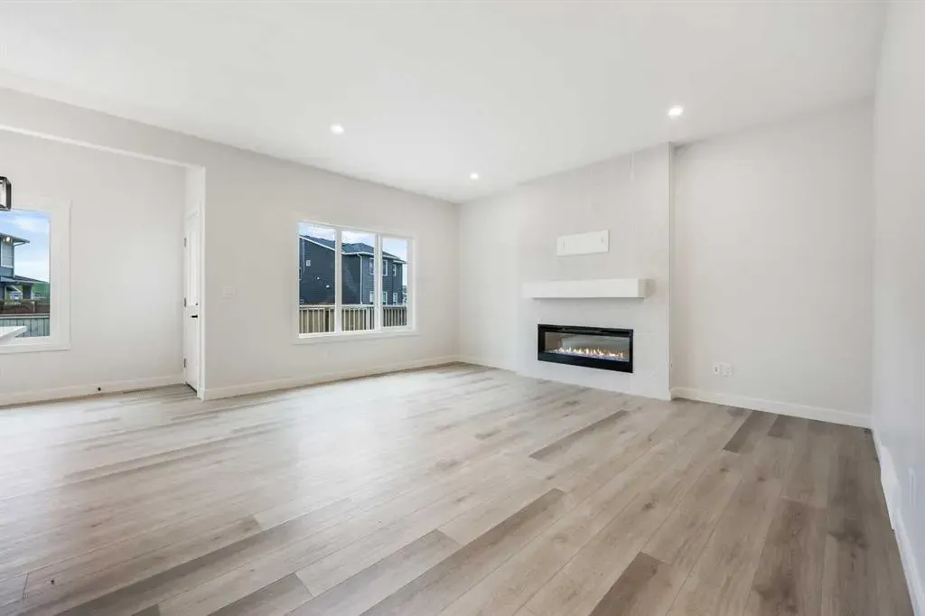 533 Baywater Manor SW