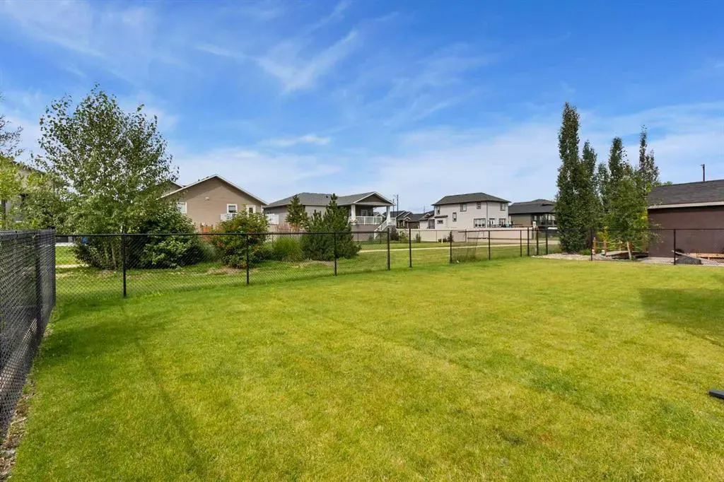 6 Harrison Green