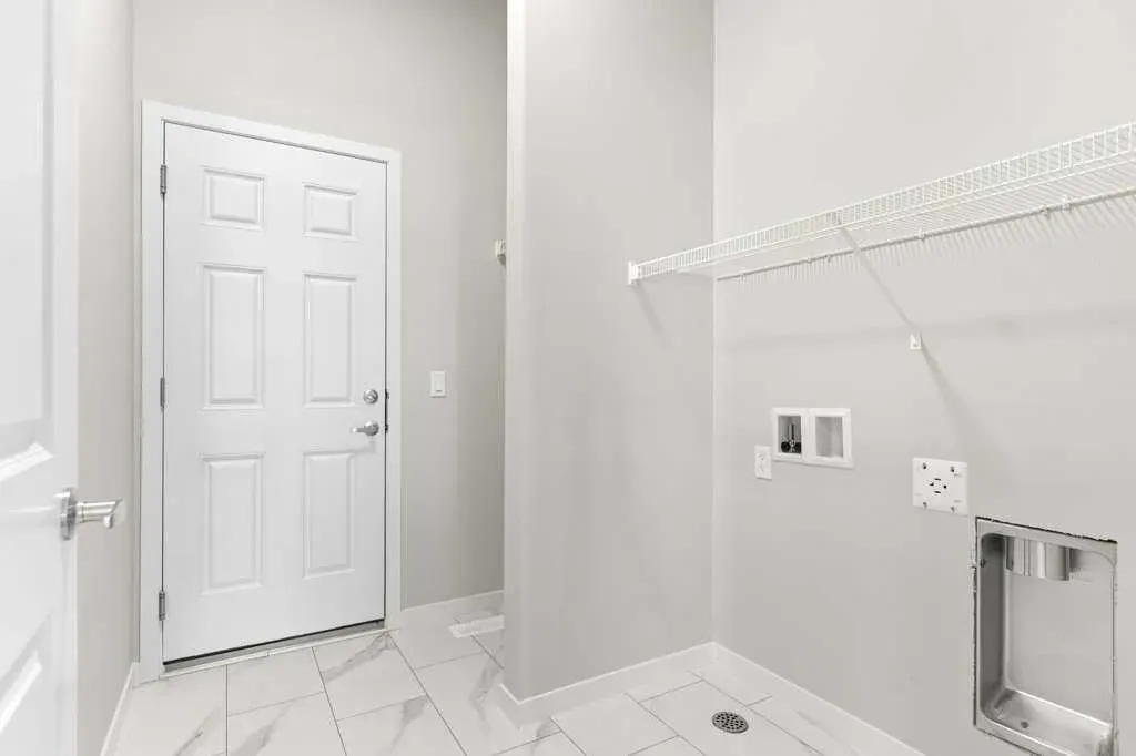 108 Monterey Bay SE