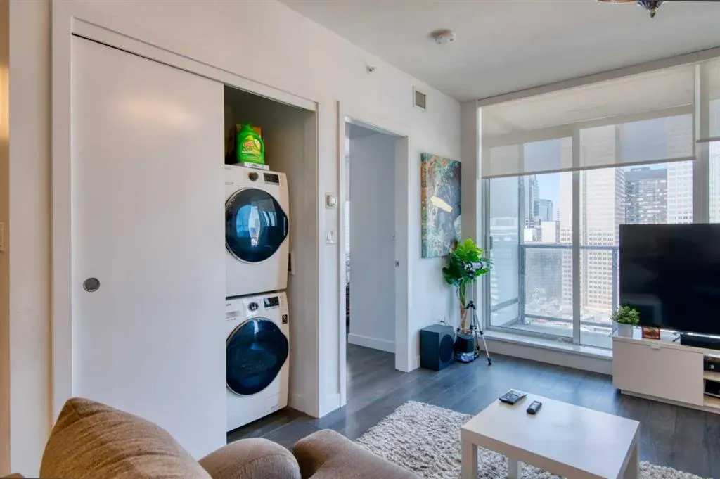 310 12 Avenue SW, #2803