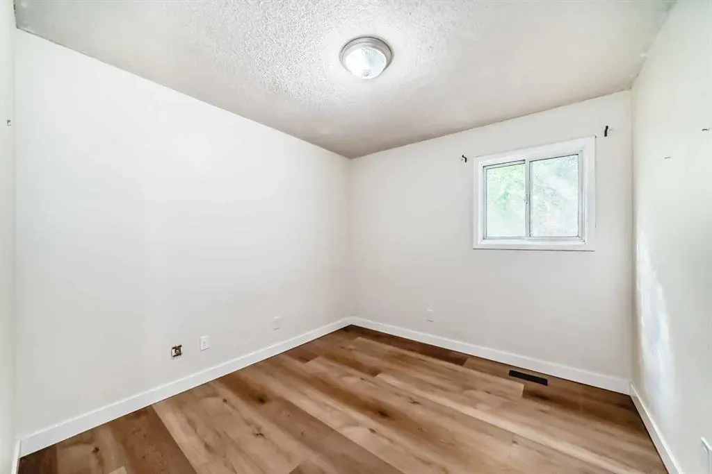 331 Sunvale Drive SE