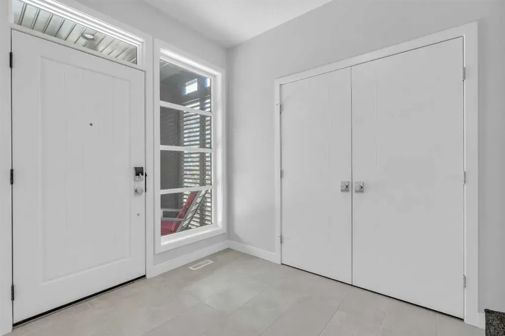 111 Marina Cove SE