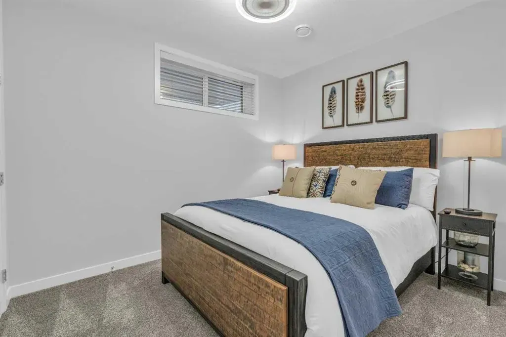 111 Marina Cove SE