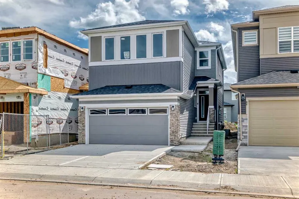 338 Corner Glen Way NE