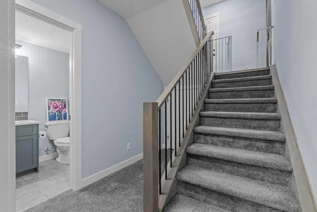 20 Rowley Rise NW
