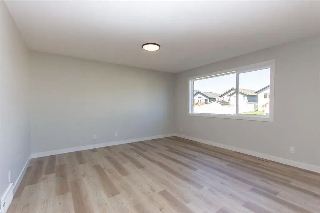 75 Bardwell Way