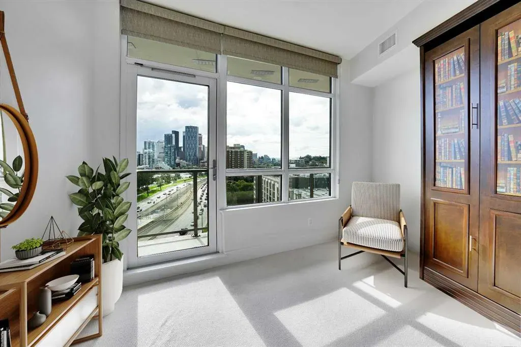 38 9 Street NE, #1003