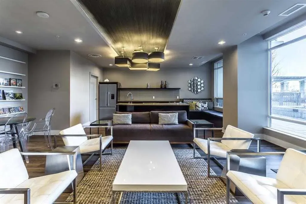 38 9 Street NE, #1003