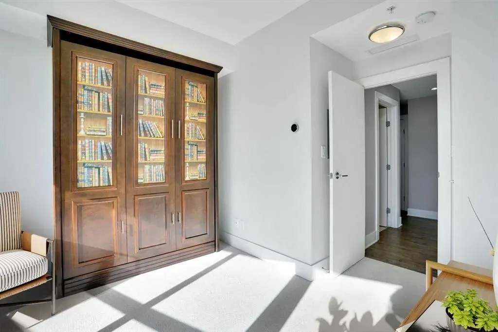 38 9 Street NE, #1003