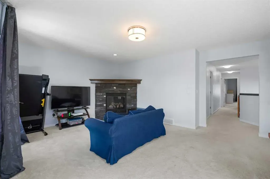 556 Auburn Bay Drive SE