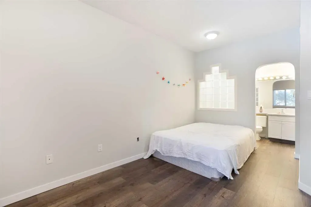 777 3 Avenue SW, #306