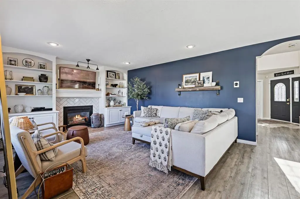 44 Cimarron Crescent