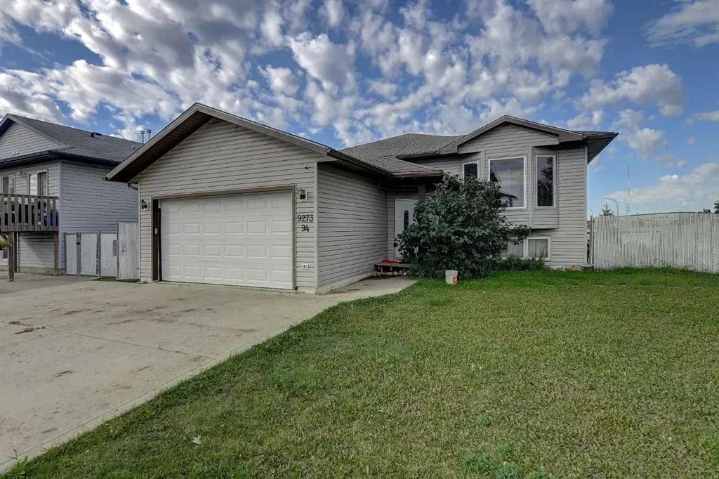 9273 94 Avenue, #A & B