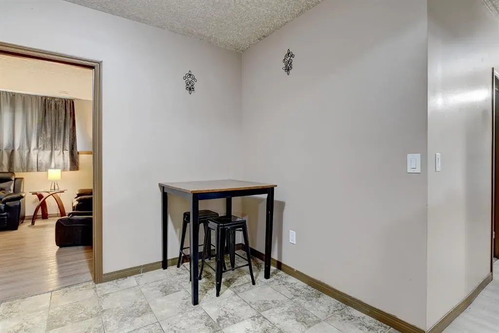 9273 94 Avenue, #A & B
