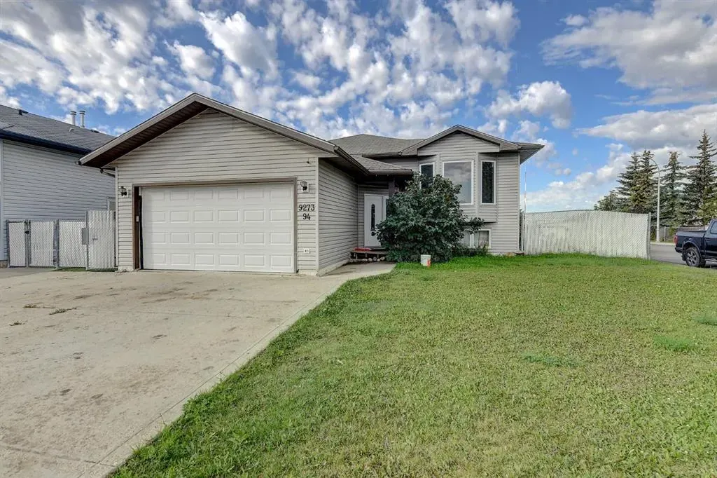 9273 94 Avenue, #A & B