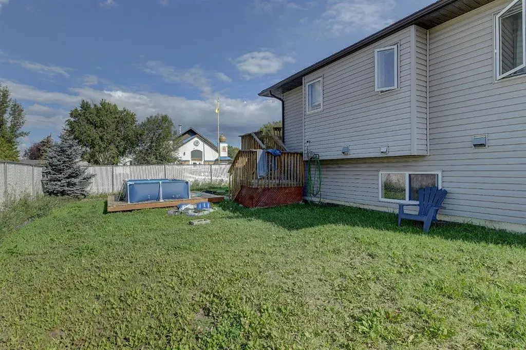 9273 94 Avenue, #A & B