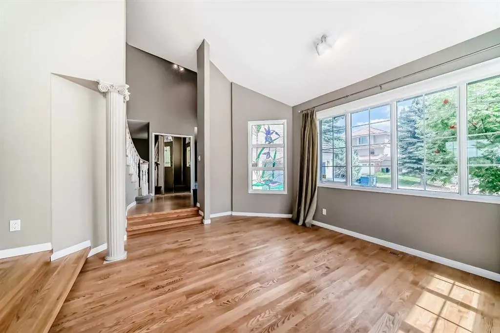 145 Edgeview Road NW