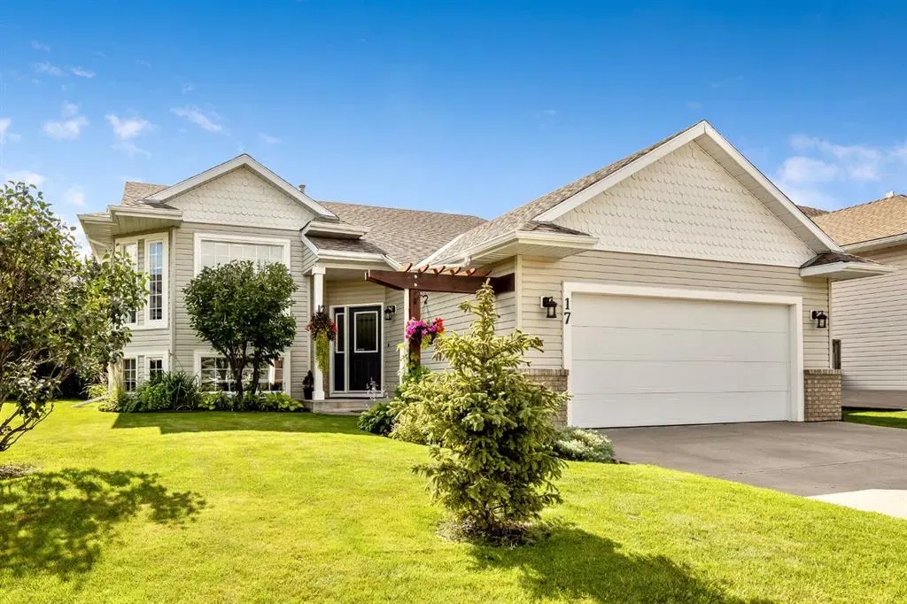 17 Bow Way