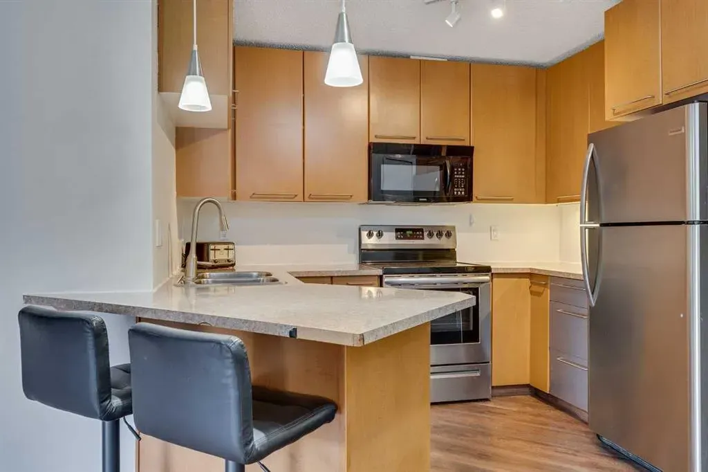 35 Richard Court SW, #113