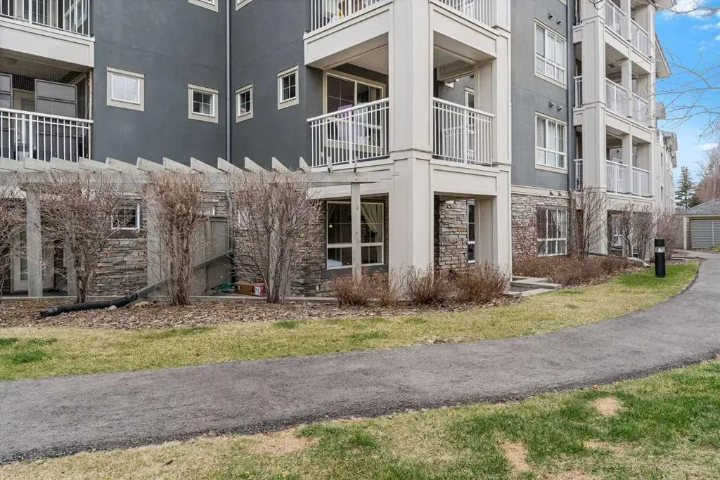35 Richard Court SW, #113