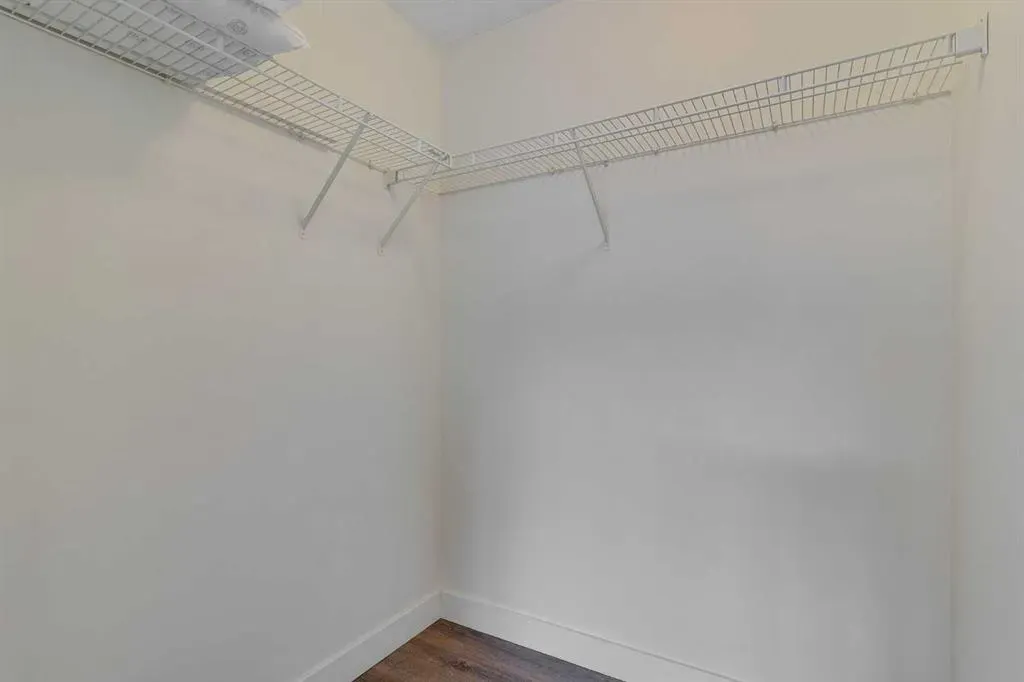 35 Richard Court SW, #113