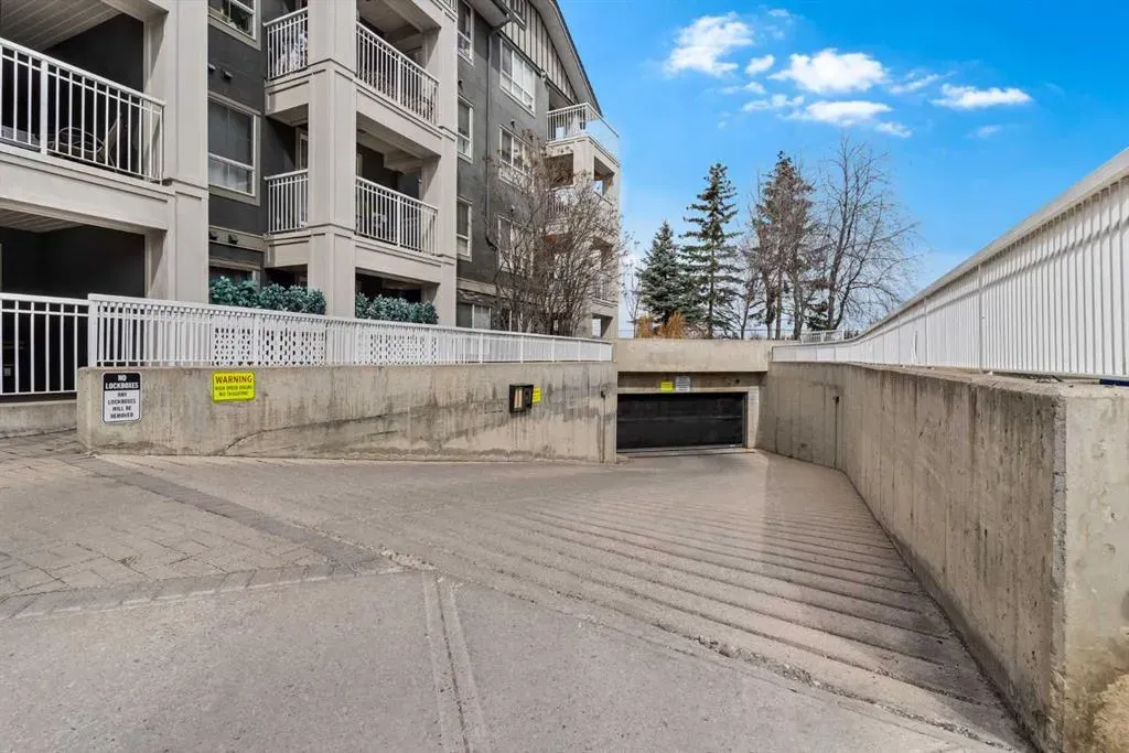 35 Richard Court SW, #113
