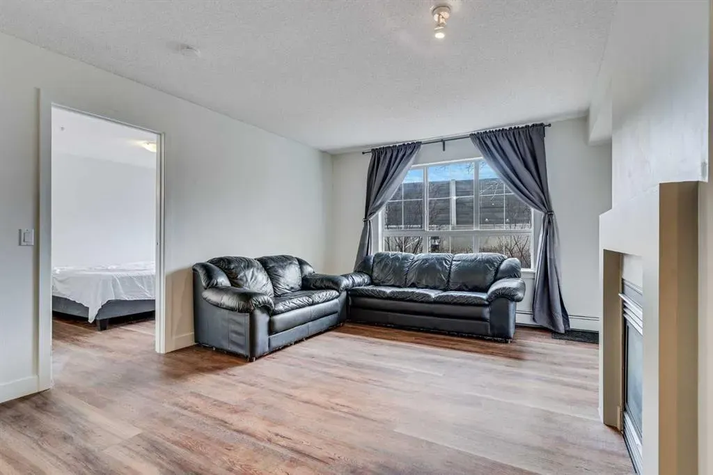35 Richard Court SW, #113