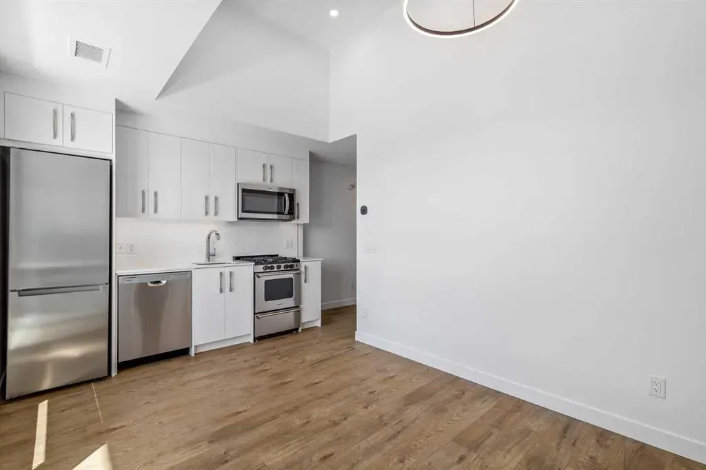 110 18A Street NW, #822