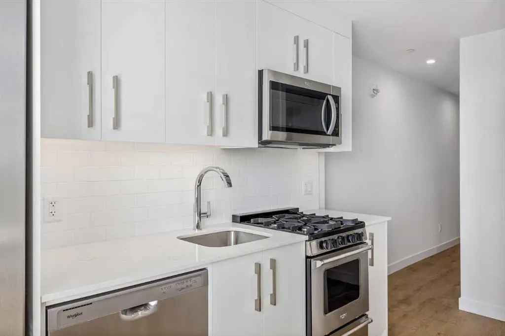 110 18A Street NW, #822