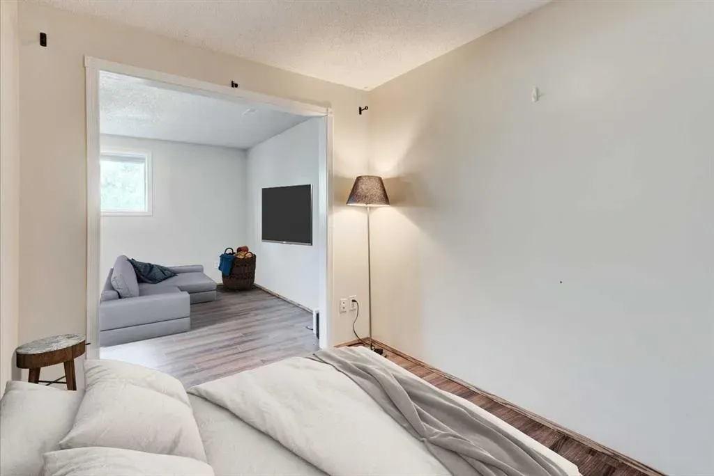5 Fonda Drive SE