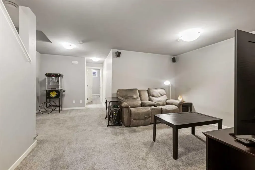 103 Masters Heights SE