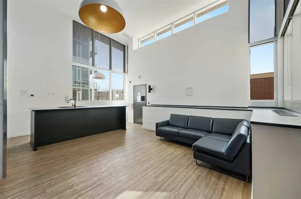 210 15 Avenue SE, #2104