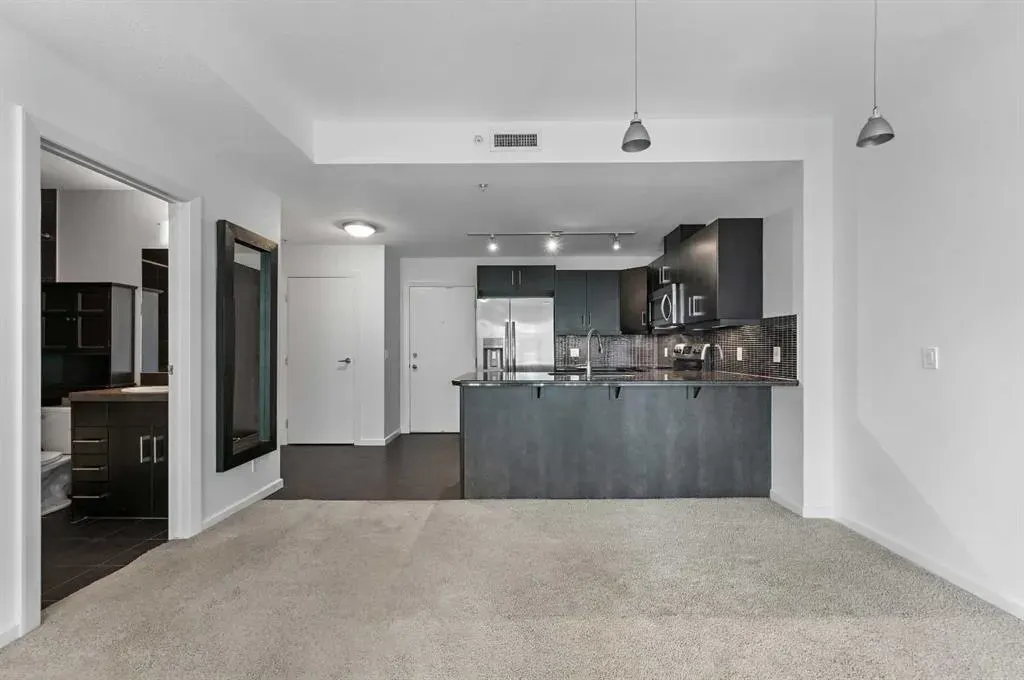 210 15 Avenue SE, #2104