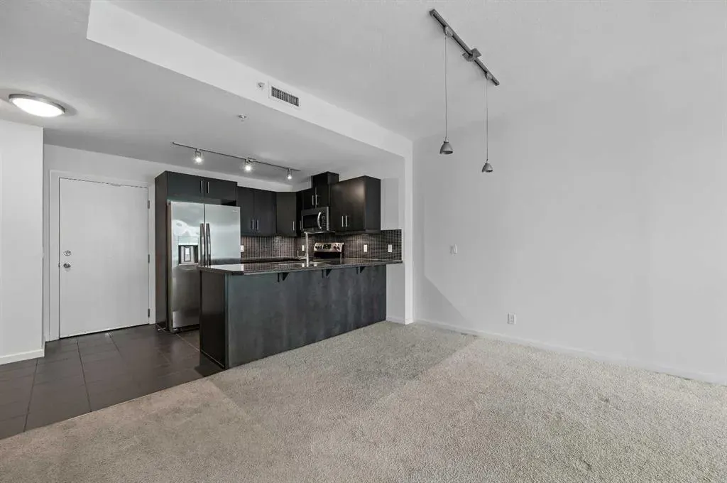 210 15 Avenue SE, #2104