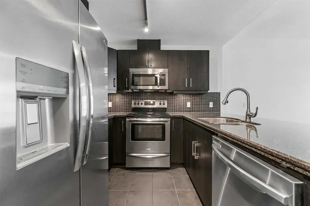 210 15 Avenue SE, #2104