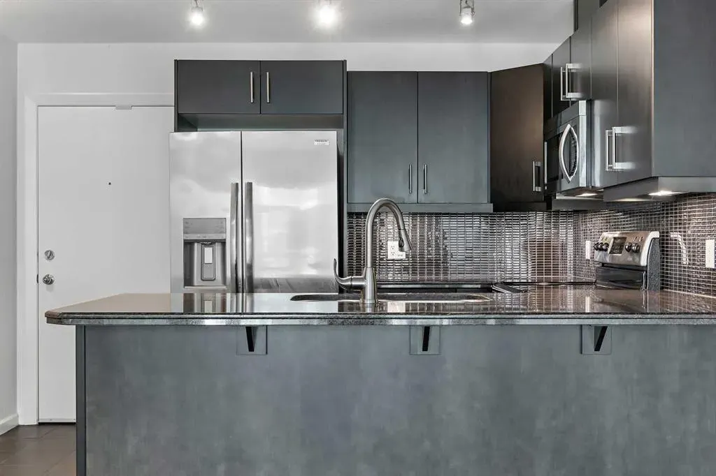 210 15 Avenue SE, #2104