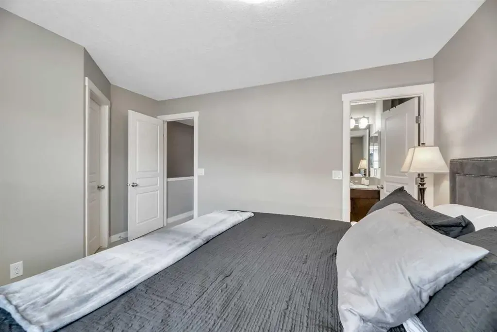 576 Mckenzie Towne Drive SE