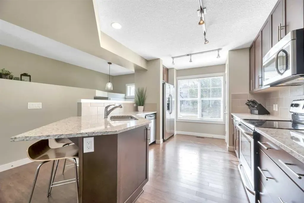 576 Mckenzie Towne Drive SE