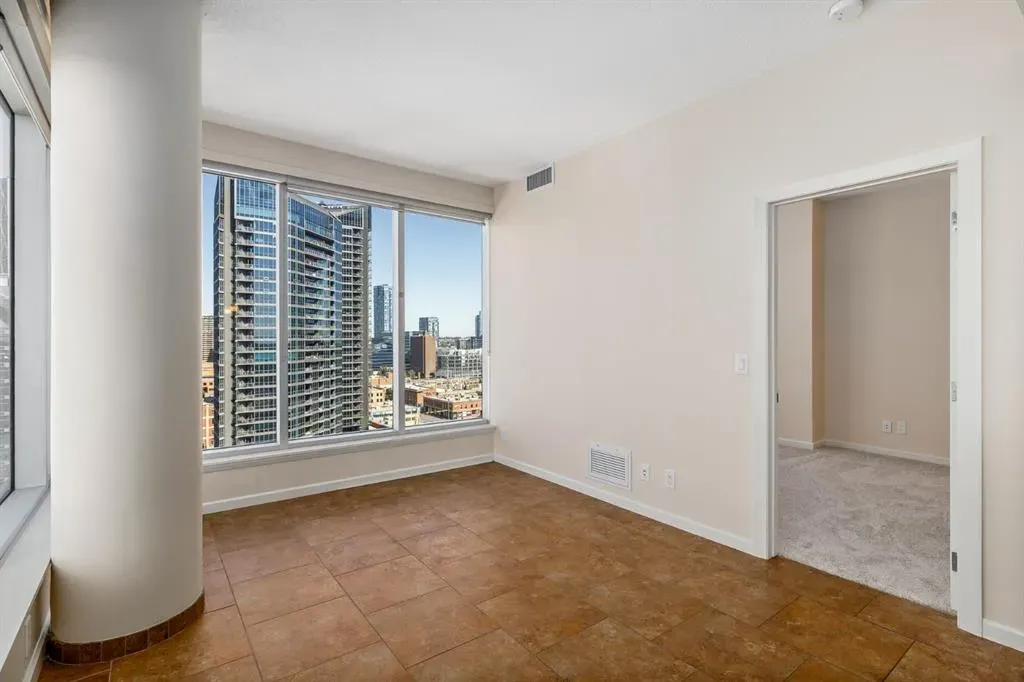 211 13 Avenue SE, #1403