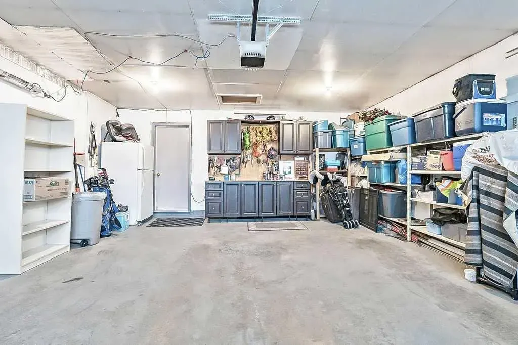 206 Tanner Drive SE