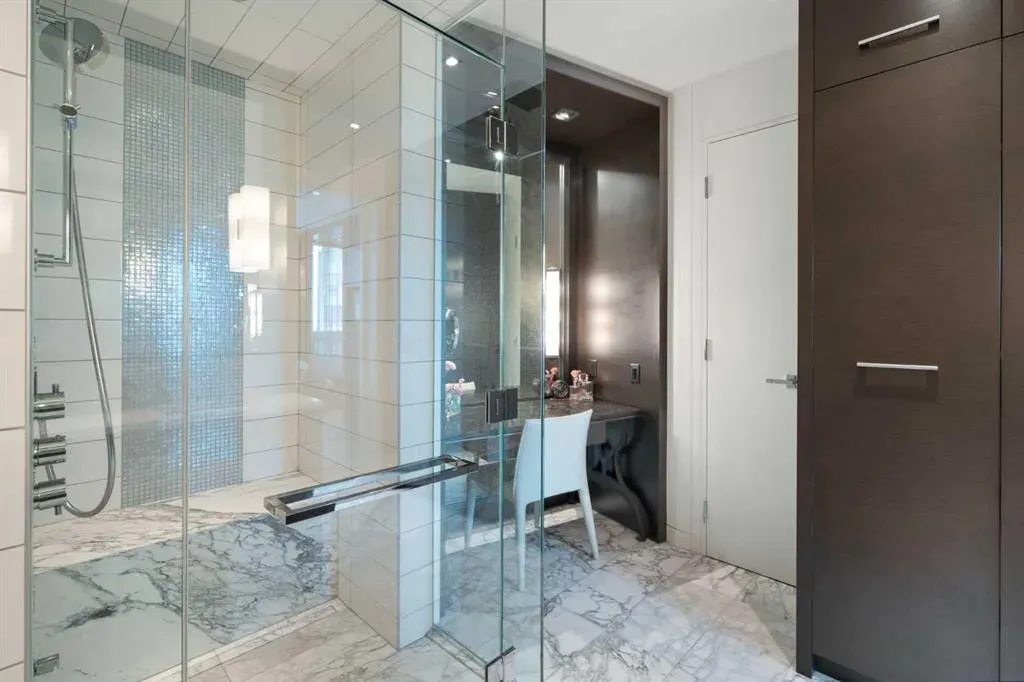 135 26 Avenue SW, #310
