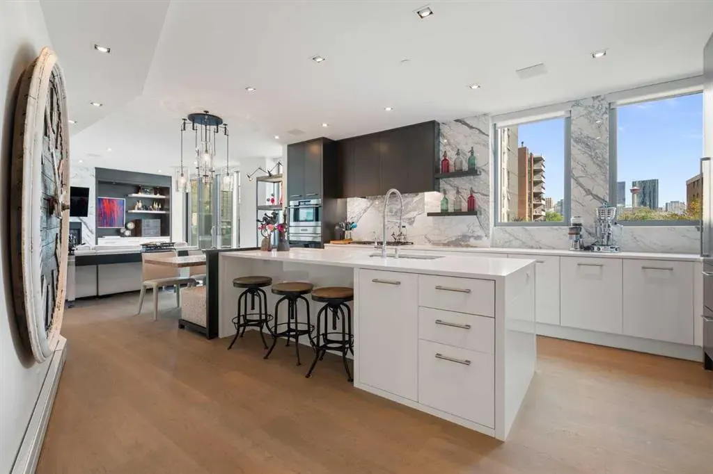 135 26 Avenue SW, #310