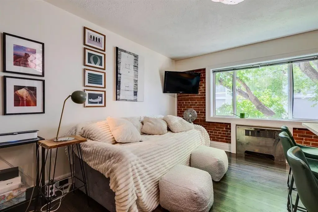 330 19 Avenue SW, #26