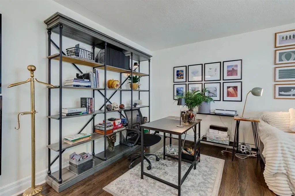 330 19 Avenue SW, #26