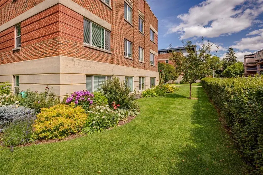 330 19 Avenue SW, #26