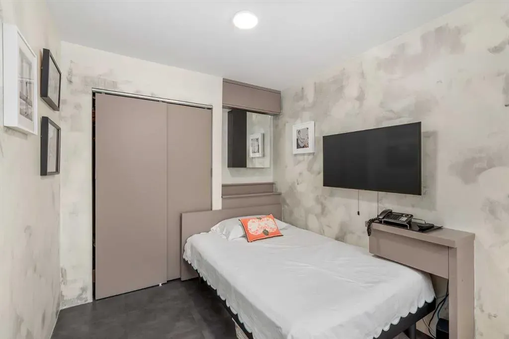 112 23 Avenue SW, #306