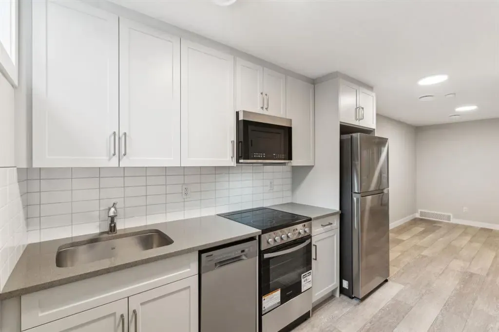 16 Alderwood Close SE