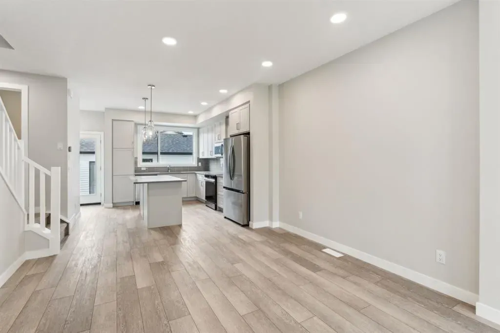 16 Alderwood Close SE
