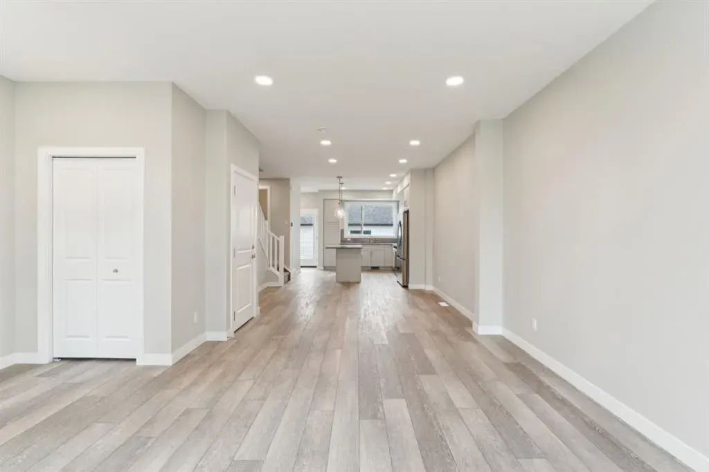 16 Alderwood Close SE