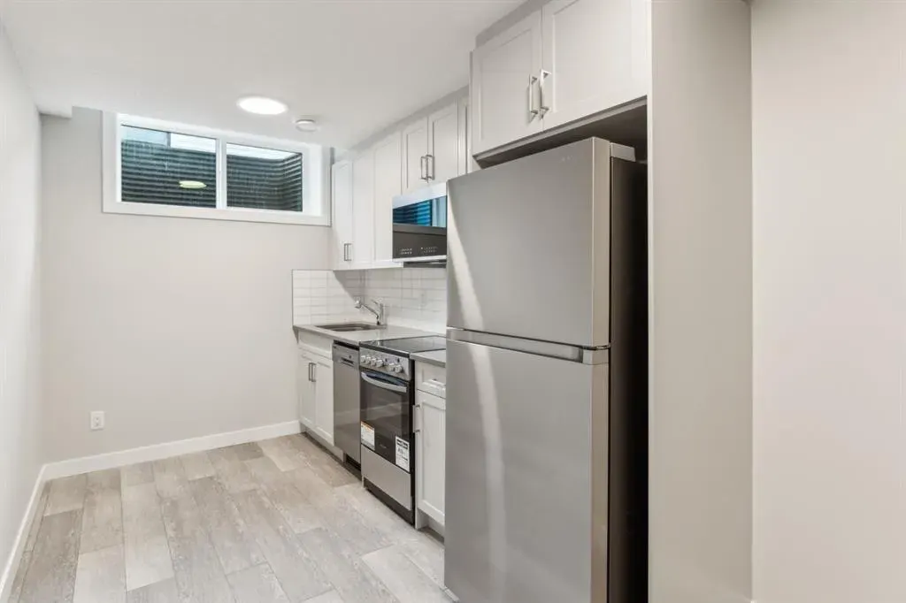 16 Alderwood Close SE